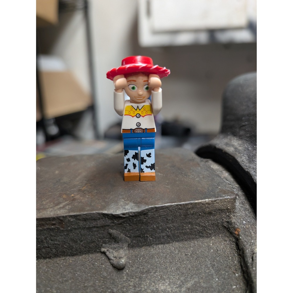LEGO Toy Story Jessie Minifigure Red Hat Cowgirl Disney Pixar Figure 7594 7597